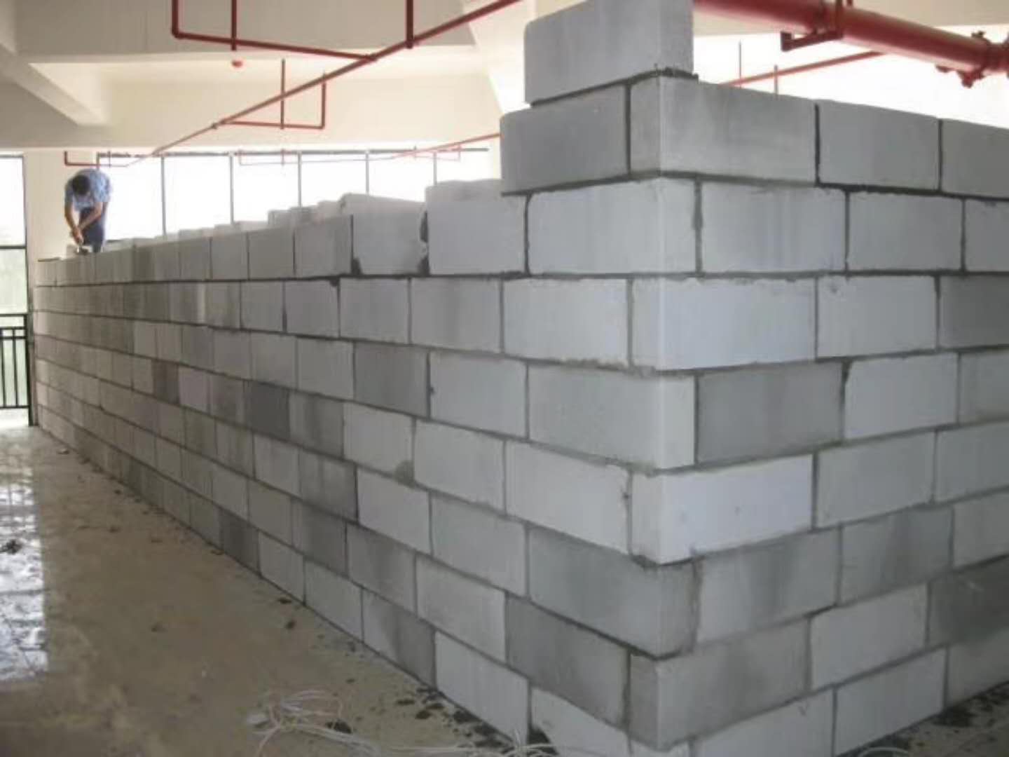 平泉蒸压加气混凝土砌块承重墙静力和抗震性能的研究